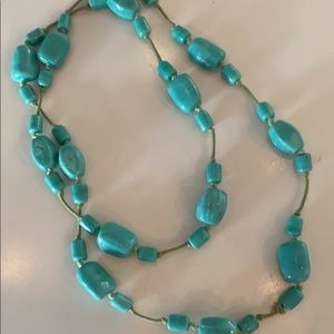 Turquoise bead necklace